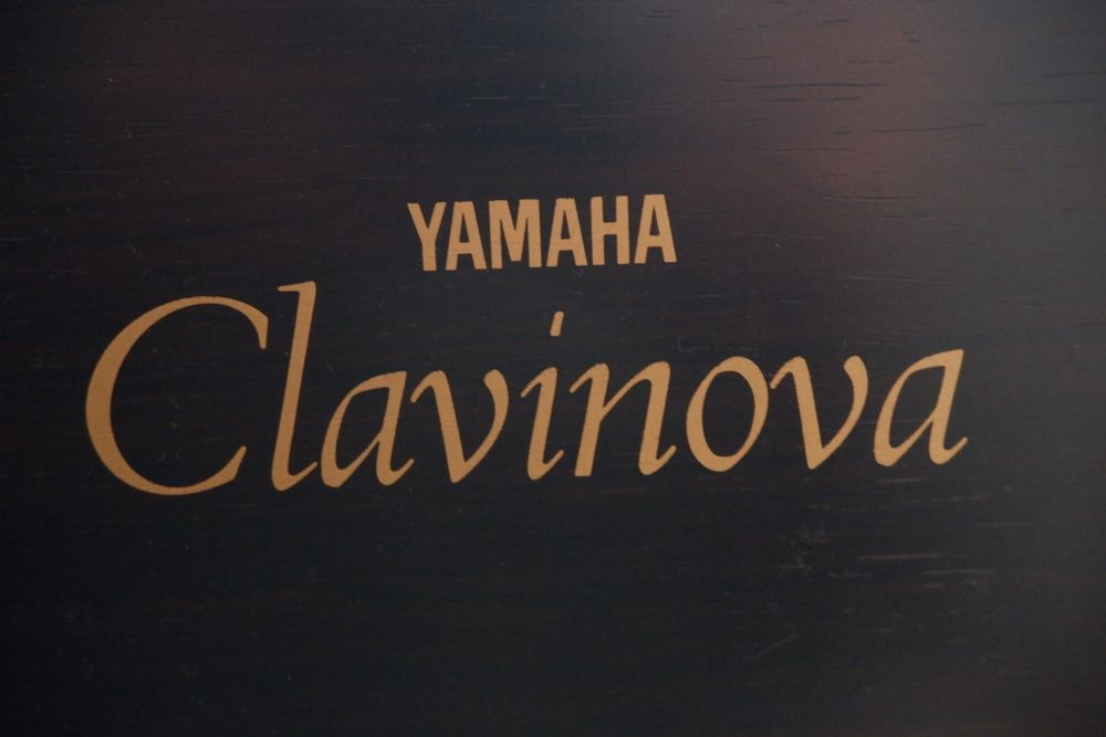 Vendo ou troco Yamaha clavinova CVP 65 pouco usado