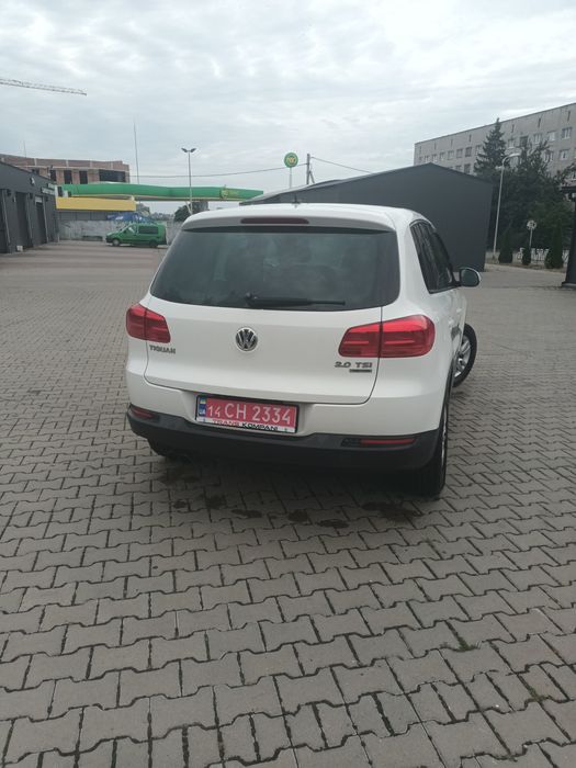 Продаєтьця хороше авто тільки пригнане