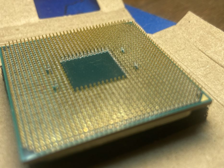 AMD Ryzen 7 2700
