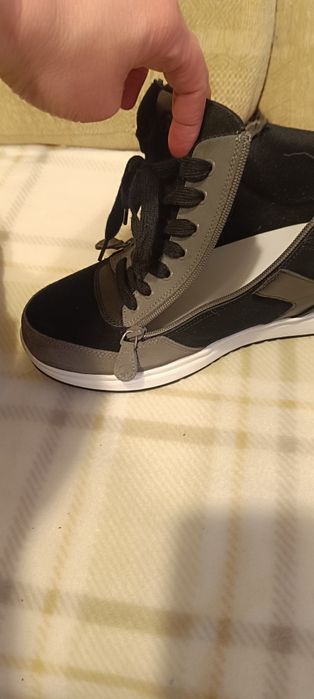 Buty dla osób z szeroką stopą
