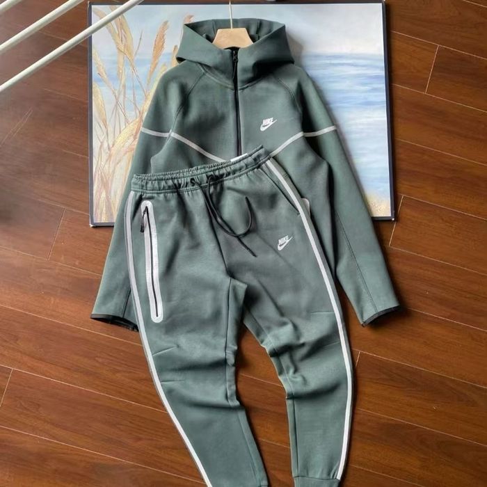 Костюм Nike Tech Reflectiv 2025 рефлектив