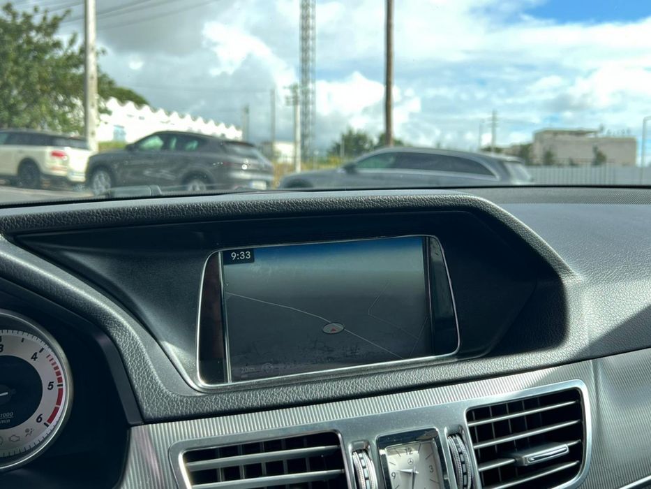 Mercedes-Benz E 220 — fotografia 12