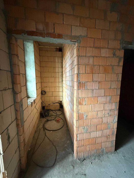 Цегляний будинок в Ірпені  130 м²  4,5 сотки  газ