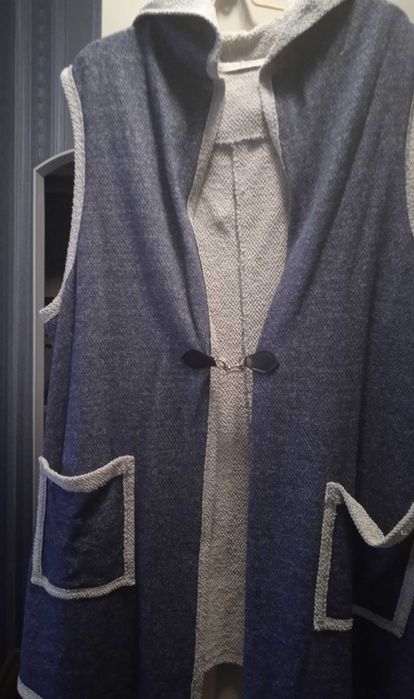 Бомбезный жилет р-р 62 Батал. очень классный