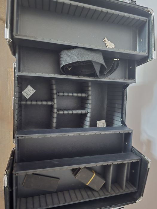 Б'юті кейс саквояж для косметики (вживаний)