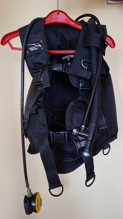 Dwa Zestawy  do nurkowania z kompresorem Jacket nurkowy (BCD)