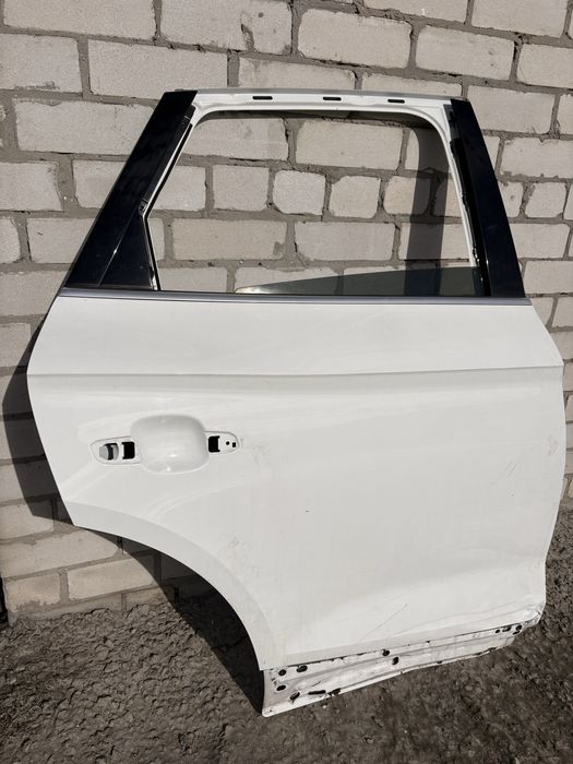 Дверь передняя правая AUDI Q5 A80 LY9C 17-24