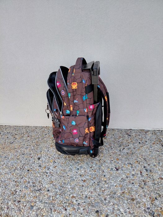 Conjunto mochila escolar e lancheira, com rodas. (Totto)