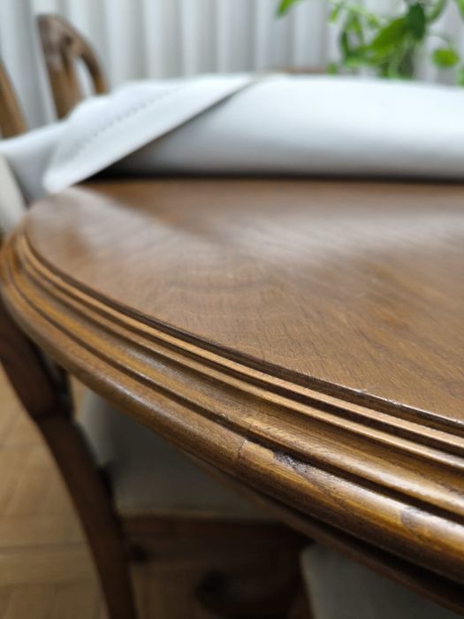 Mesa de sala com 6 cadeiras