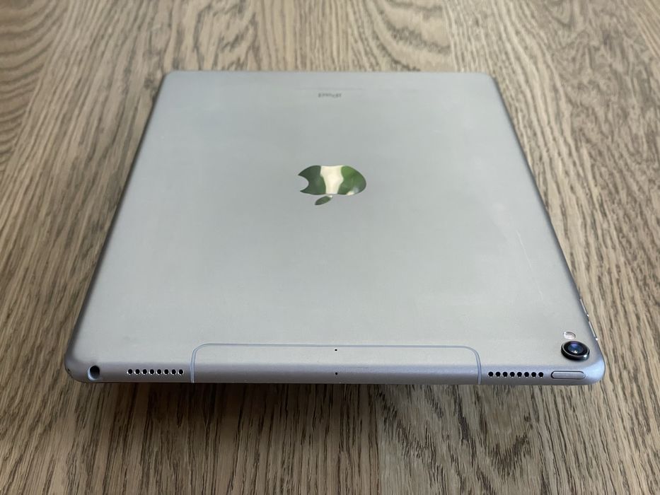 Планшет Apple iPad Pro 10.5 in. Пам'ять 64Gb. Модель Wi‑Fi + Cellular