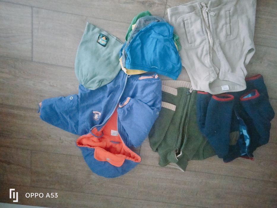 Віддам дитячі речі