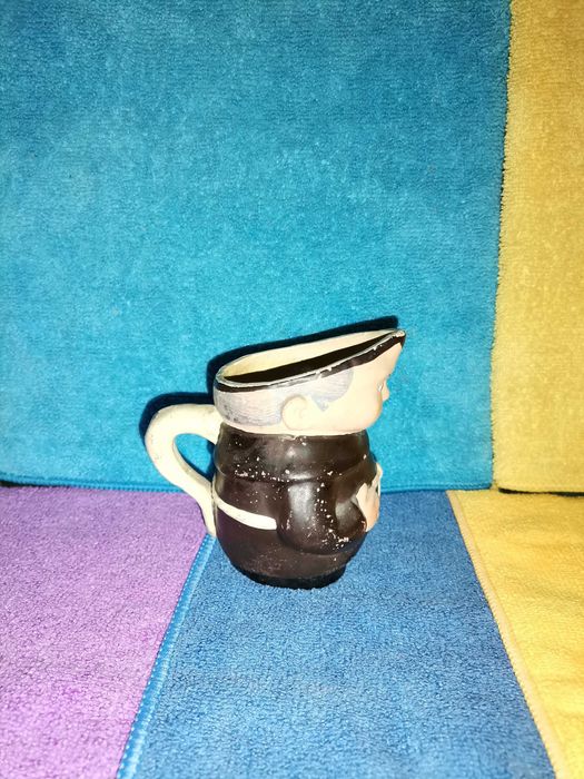 Caneca Frade em barro pintado435433442661509121