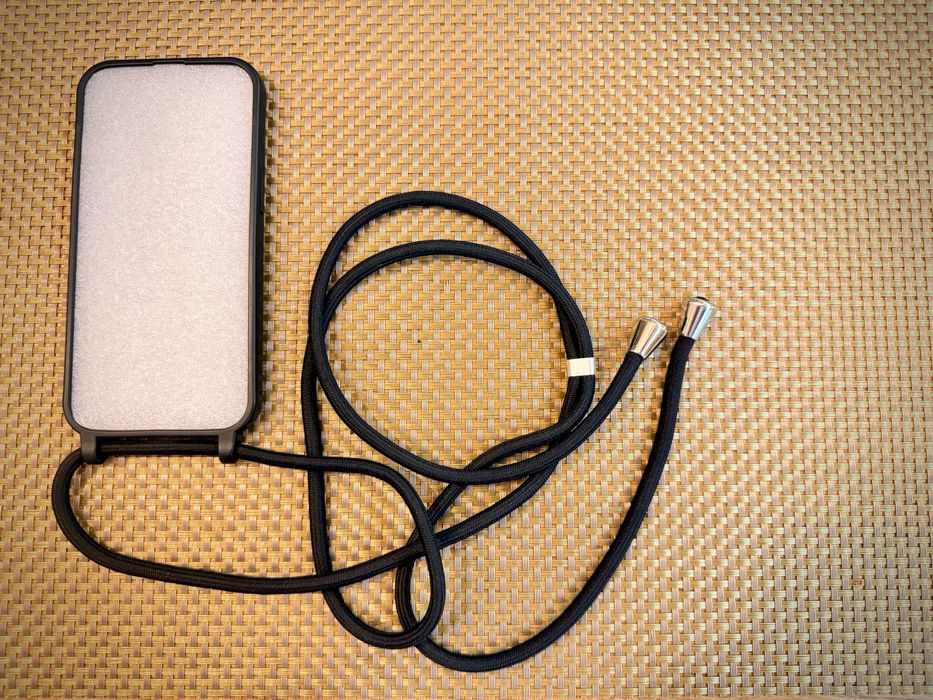 Новий чохол Crossbody для iPhone 13 Pro зі шнуром