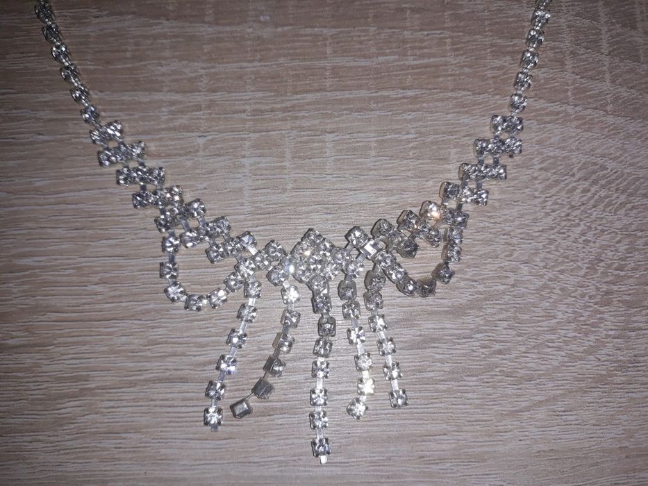 Łańcuszek kokardka, biżuteria , nowy