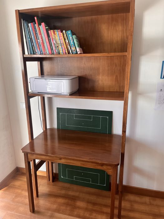 Mesa Secretaria com prateleiras
