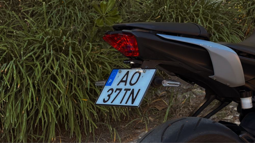 Yamaha MT-07 55kw (Akrapovic)