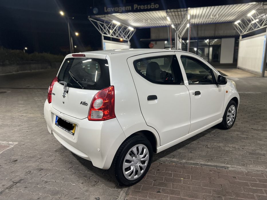 Suzuki Alto 1.0i - Ano 2010/11 - Com A/C — photo 5