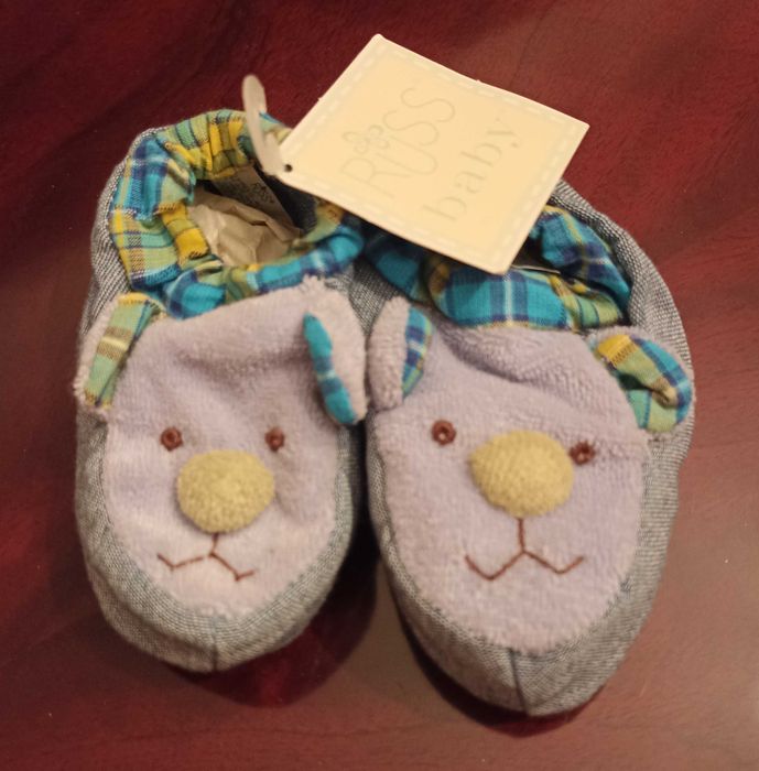 Sapatinho novo, tipo sapatilha de bebé! Oferta da pantufinha!