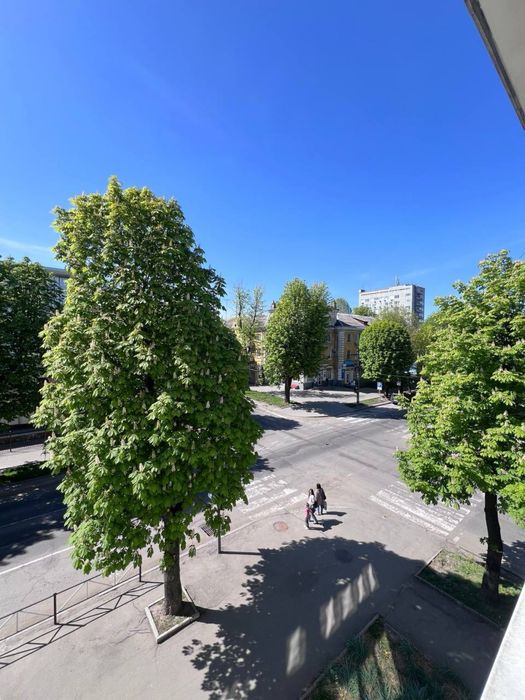 Продаж 3 кімнатної квартири в Центрі міста