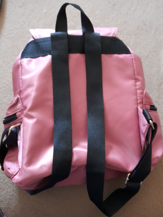 Carteiras e mochila lindíssimas