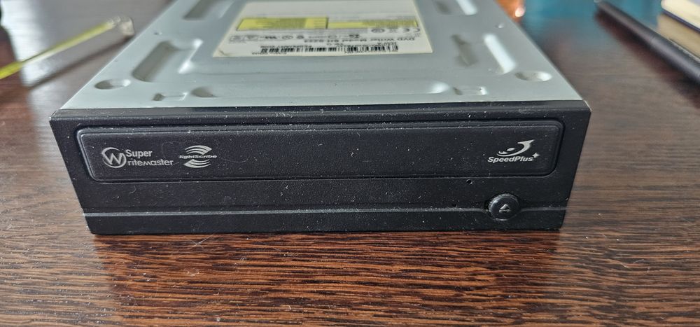 nagrywarka CD/DVD light scribe SH-S223