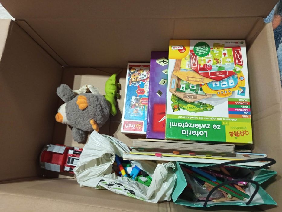 Zestaw zabawek roznych