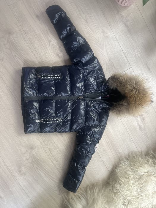 Kurteczka Moncler