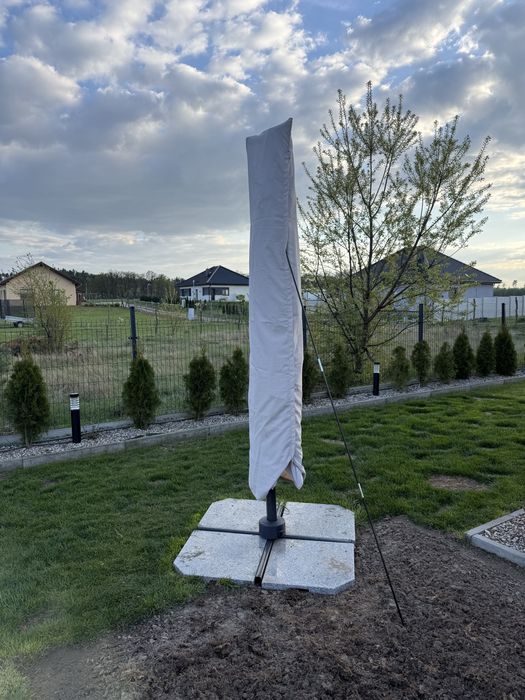 Sprzedam parasol + 4 płyty granitowe