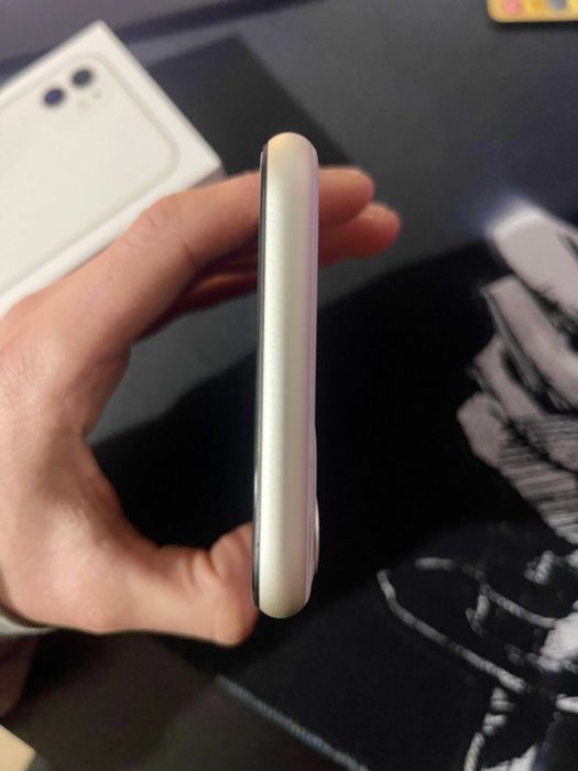 iPhone 11 - 128GB Branco - Como Novo - Bateria 100%