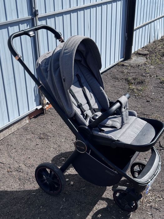 Продам дитячу колиску