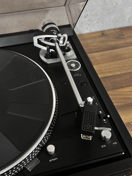 Gramofon Dual 704 z wkladka shure M75 Type D i szczotką antystatyczną