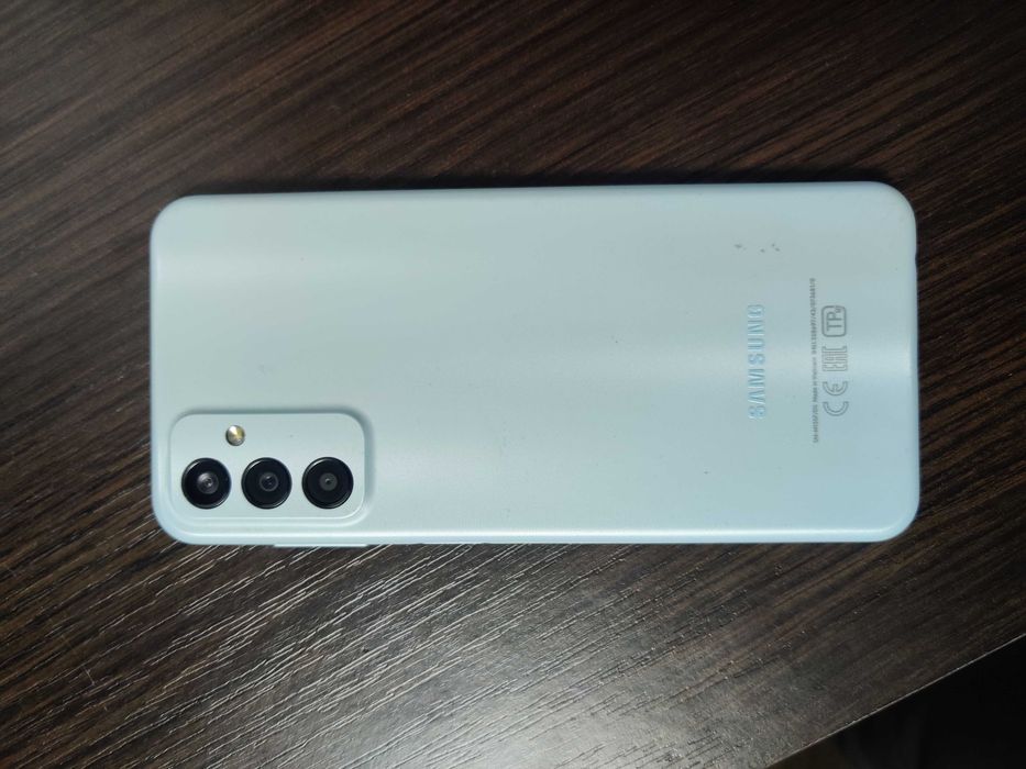 Samsung galaxy M13