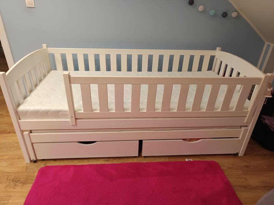 Podwójne łóżko dziecięce