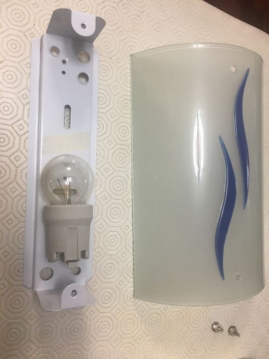 Conjunto de 2 apliques em vidro fosco com design azul