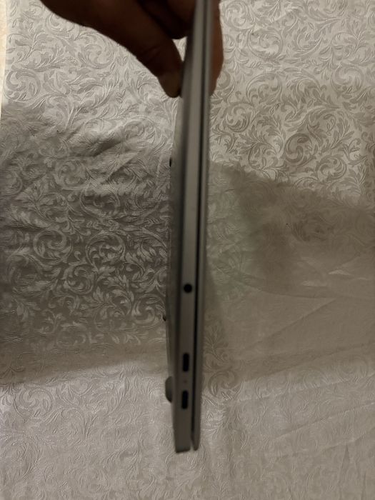 Portatil redmibook air 13