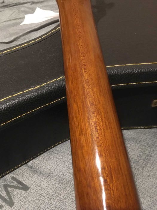 Продам корейську класичну гітару з кофром