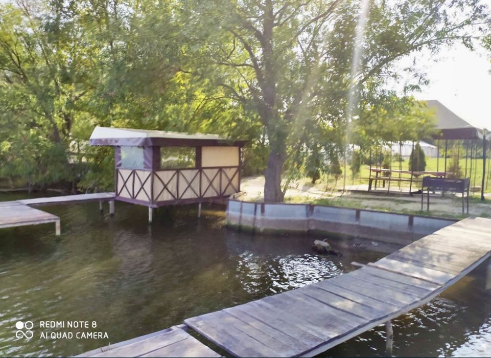 Сдам дом на берегу реки, собственный пляж, баня. Доброполье