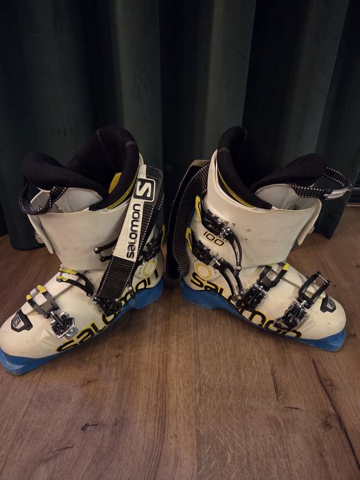 Buty narciarskie zjazdowe