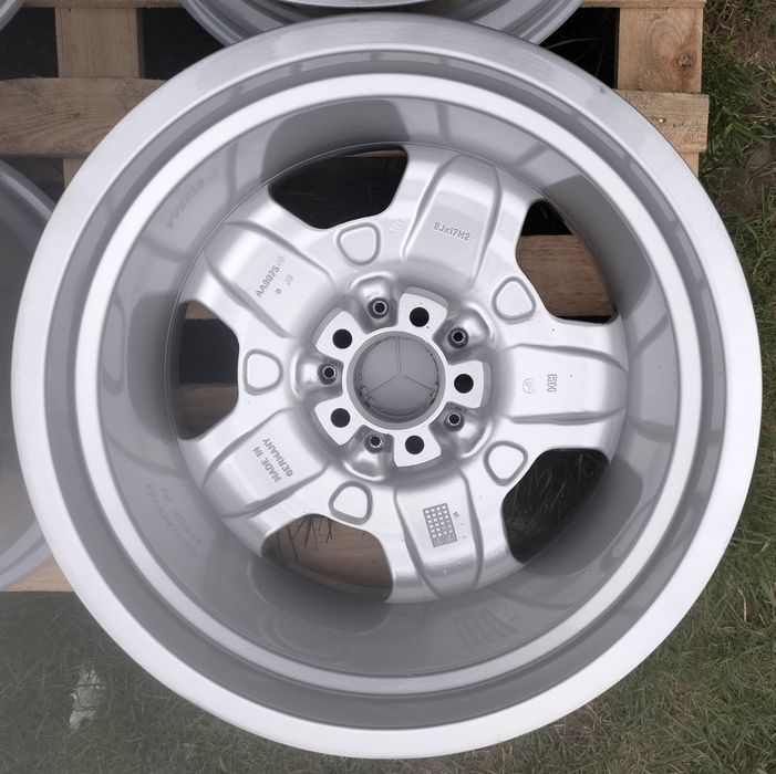 Felgi Monoblock Mercedes AMG 8 9Jx17 ET35 29 5x112 SEC 129