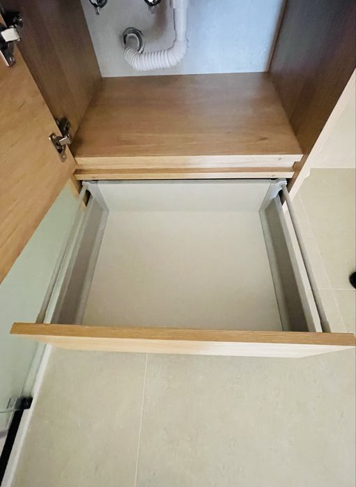 Armário WC pia Sanindusa & torneira Grohe