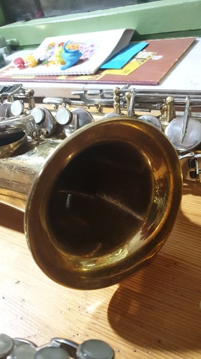 Саксофон альт США