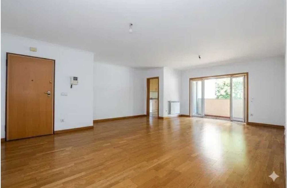 Apartamento T2 para Arrendamento Guimarães