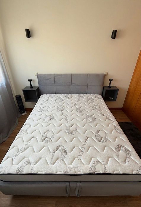 cama queen baú com cabeceira e colchão seminovos
