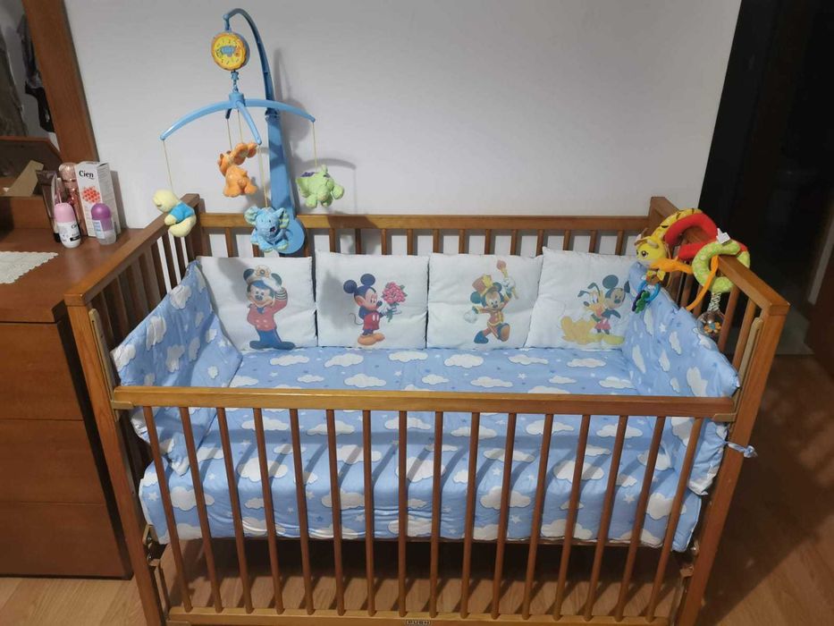 Berço Cama de Bebé em Madeira + Colchão de Molas Baby Rei (120x60 cm)