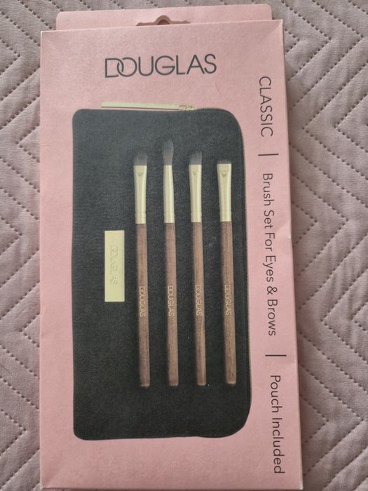 Pędzelki do makijażu Douglas