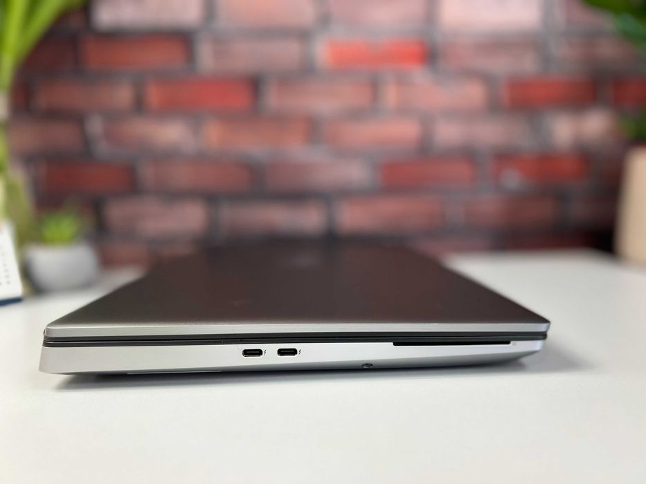 Quadro RTX 4000(8GB)·Ноутбук Dell Precision 7550·i7-10875H·32GB·SSD1ТВ