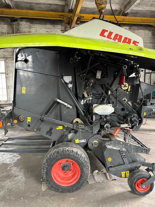 Продається прес-підбирач Claas Variant 370 power