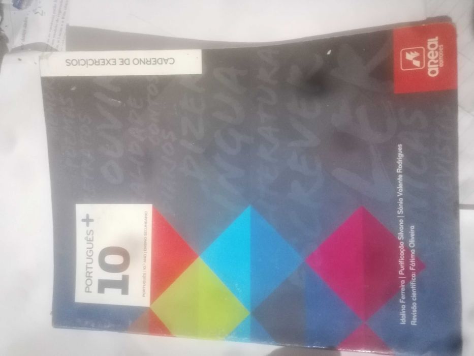 Livro de Português "Português +" 10º Ano Areal Editores