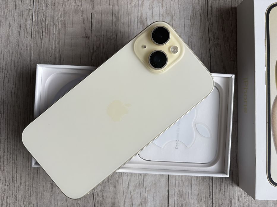 iPhone 15 yellow 128GB