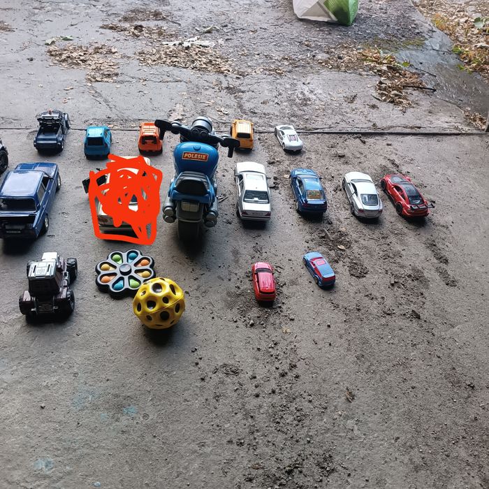 Продам модельки игрушки